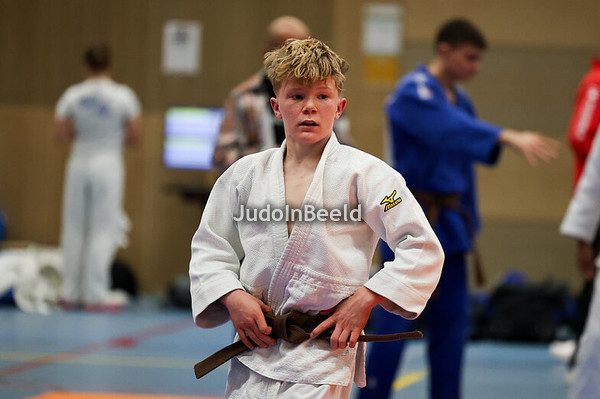 Focused before the contest