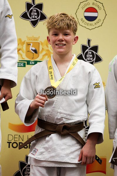 Klaas with his medal